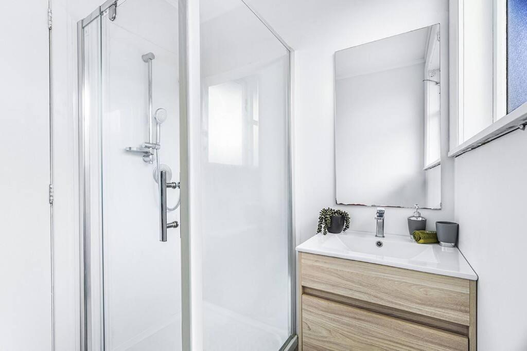 3-Bedroom House-Big Yard- Netflix Hamilton Kültér fotó
